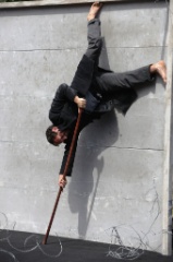 Au pied du mur 16 * 5616 x 3744 * (6.98MB)